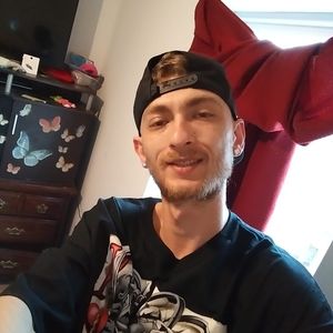 Meet your Posher, Dustin